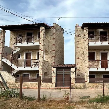 Stone House In 아파트 아피토스